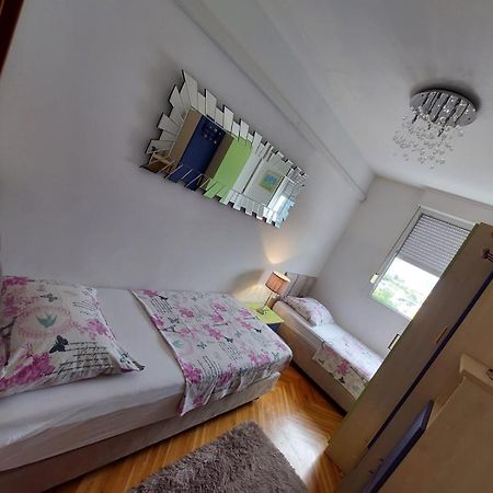 Luxurious Apartment Majda, 2 Bathrooms And Free Parking Split Exterior photo