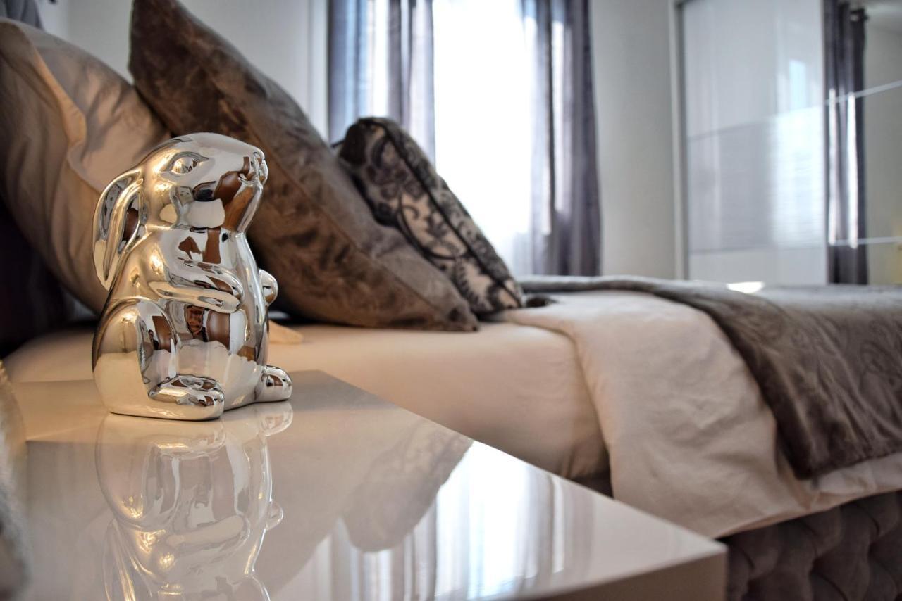 Luxurious Apartment Majda, 2 Bathrooms And Free Parking Split Exterior photo